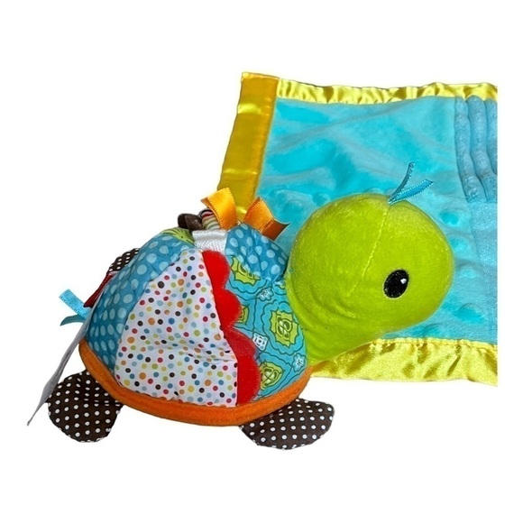 Infantino lovey with turtle rattle satin trim teething corner - Picture 9 of 9